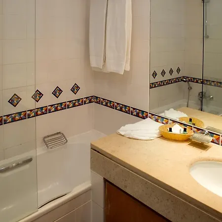 D'agua 4* Αλμπουφέιρα